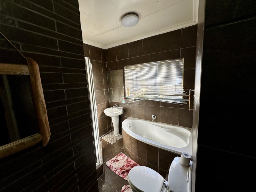 3 Bedroom Property for Sale in Fichardt Park Free State